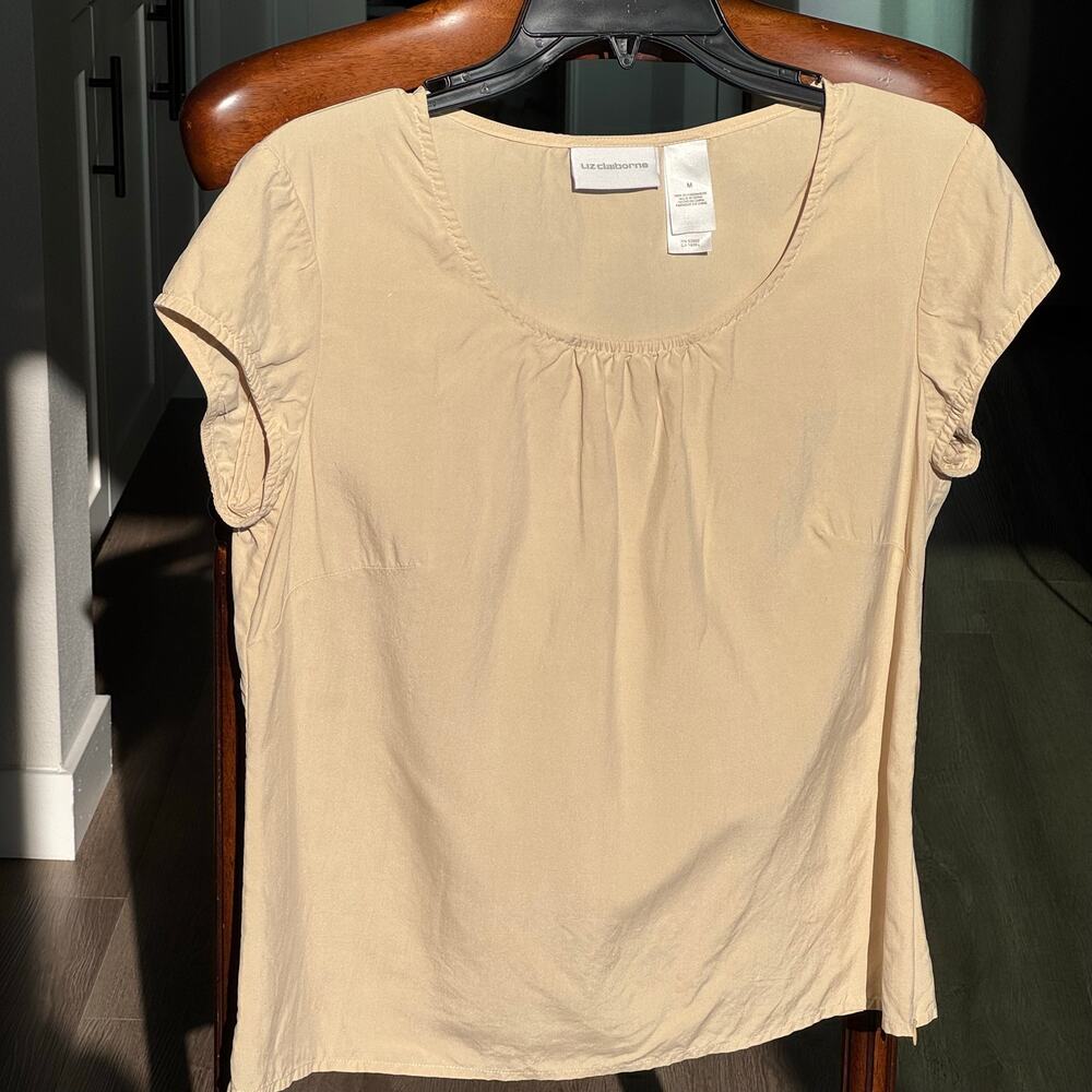 Liz Claiborne 100% Silk Short Sleeve Blouse Cream Size M Old Money